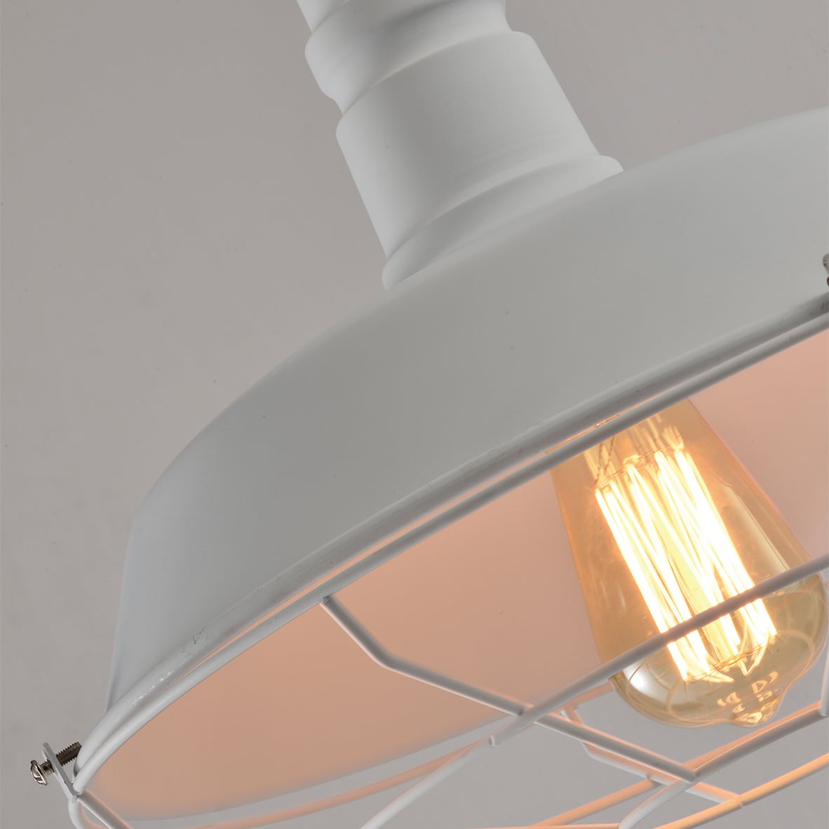 Landelijke hanglamp in de kleur wit